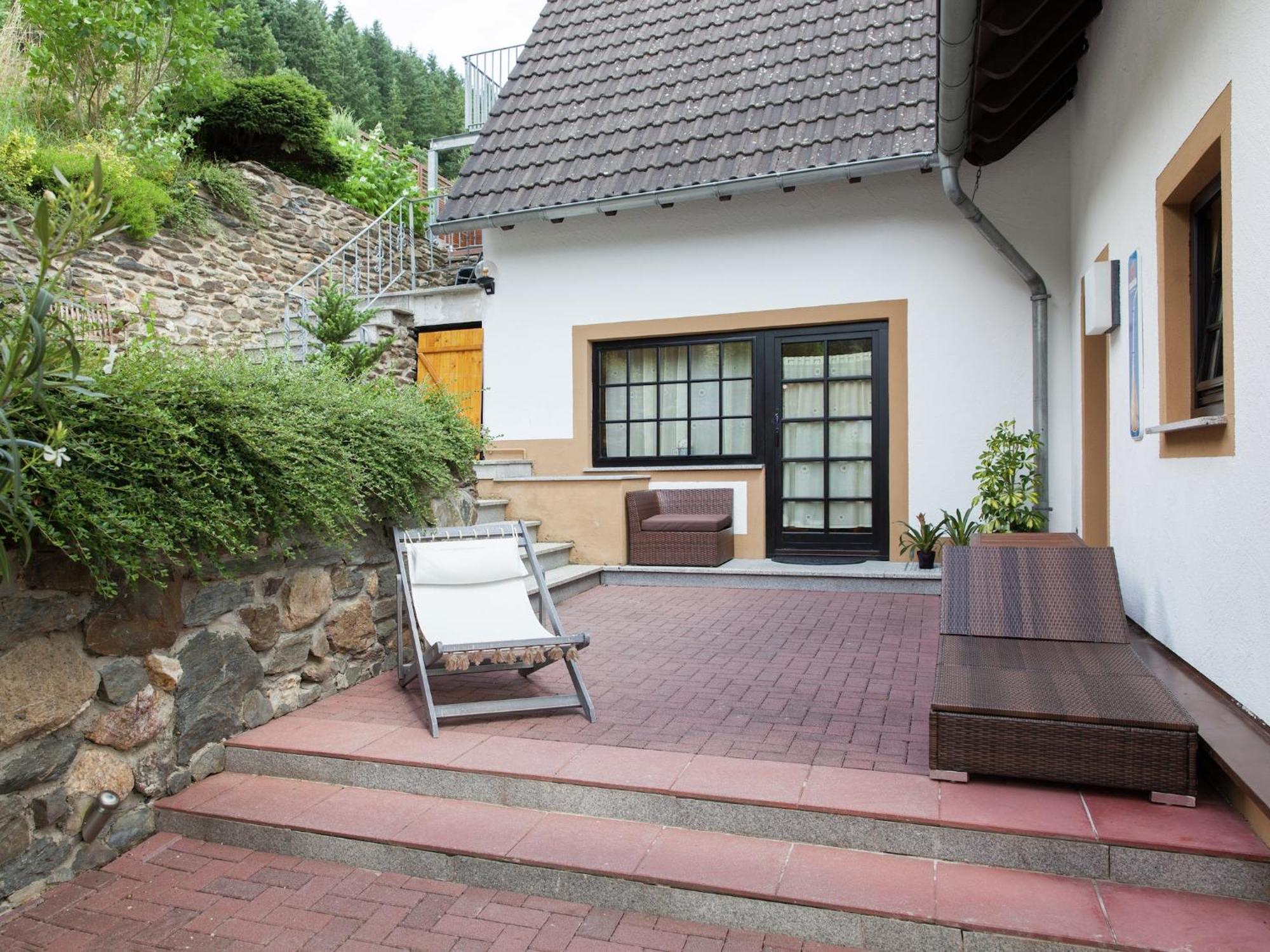 A Modern Apartment In The Hunsr Ck Region S Romantic Drohn Valley Merschbach Extérieur photo