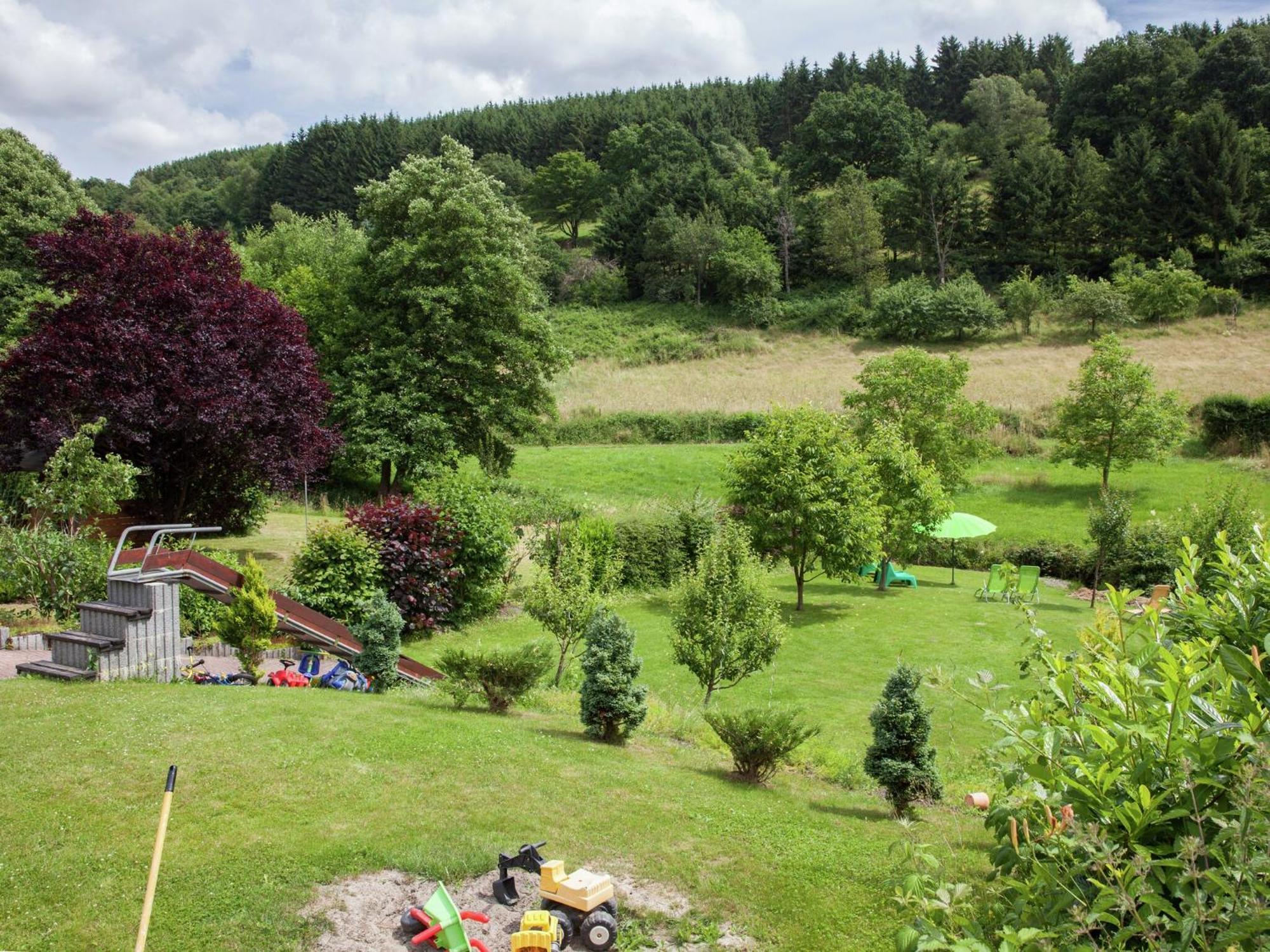 A Modern Apartment In The Hunsr Ck Region S Romantic Drohn Valley Merschbach Extérieur photo