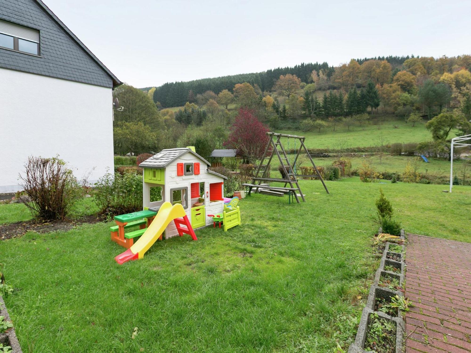 A Modern Apartment In The Hunsr Ck Region S Romantic Drohn Valley Merschbach Extérieur photo