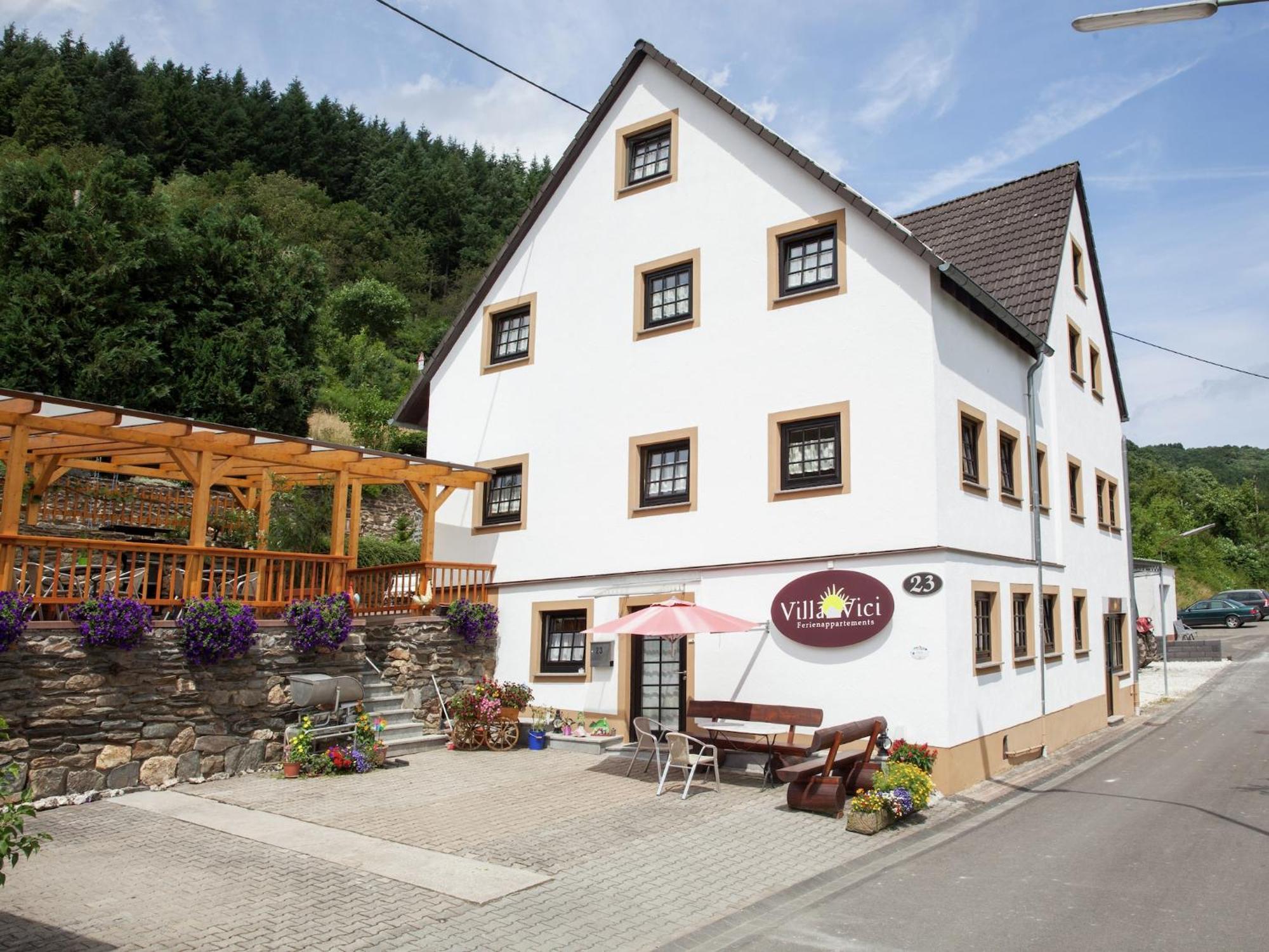 A Modern Apartment In The Hunsr Ck Region S Romantic Drohn Valley Merschbach Extérieur photo