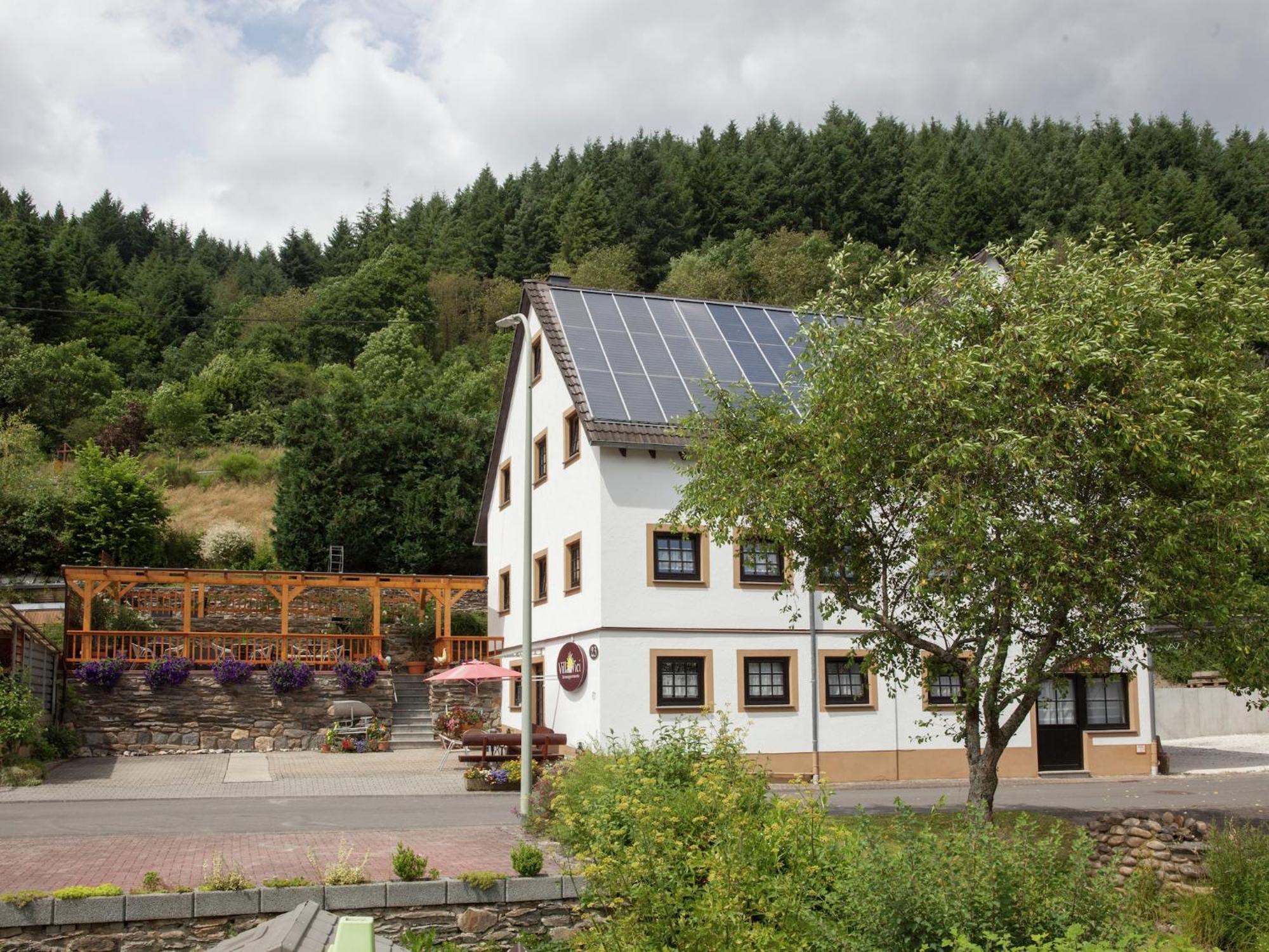 A Modern Apartment In The Hunsr Ck Region S Romantic Drohn Valley Merschbach Extérieur photo