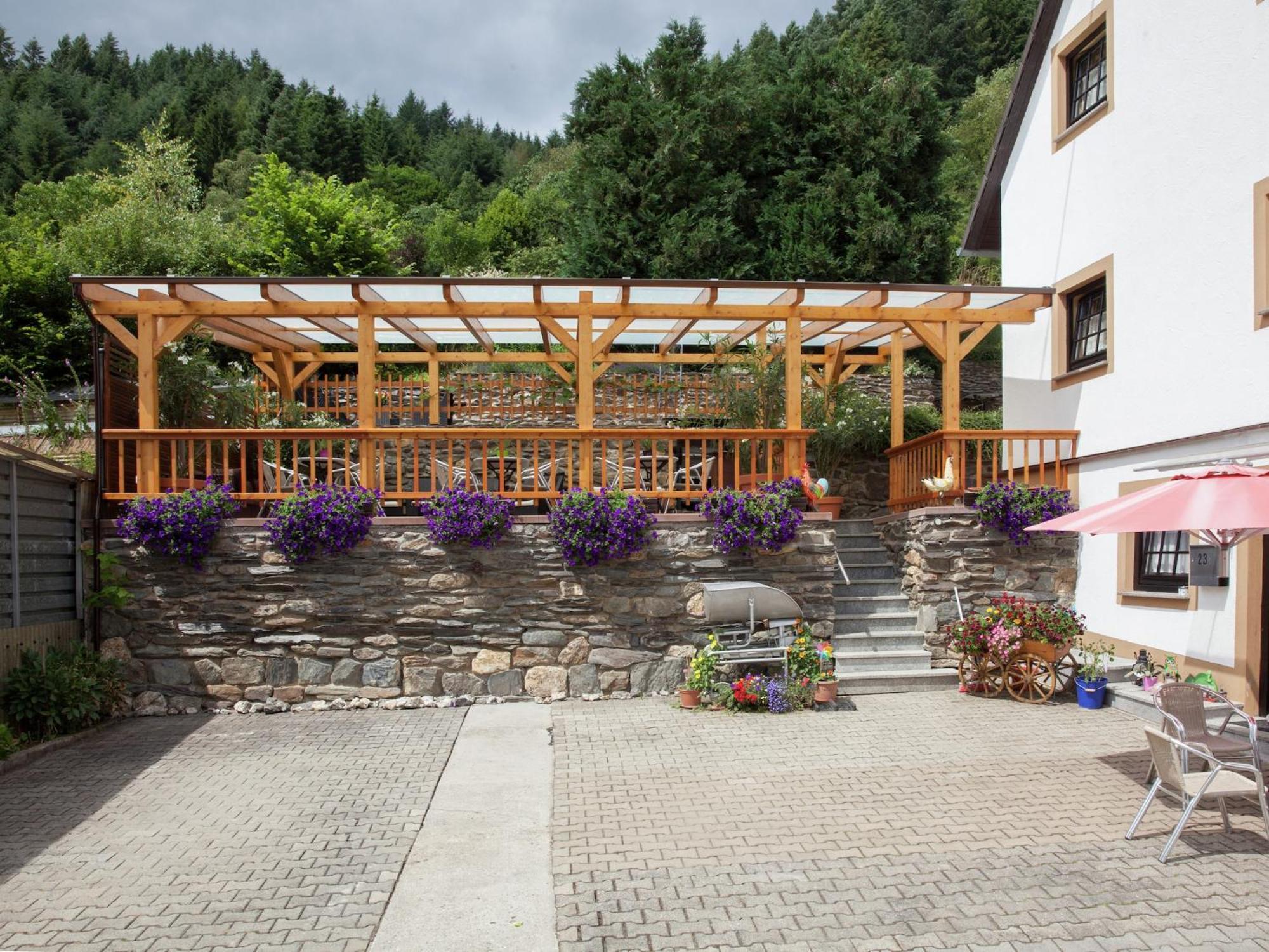 A Modern Apartment In The Hunsr Ck Region S Romantic Drohn Valley Merschbach Extérieur photo