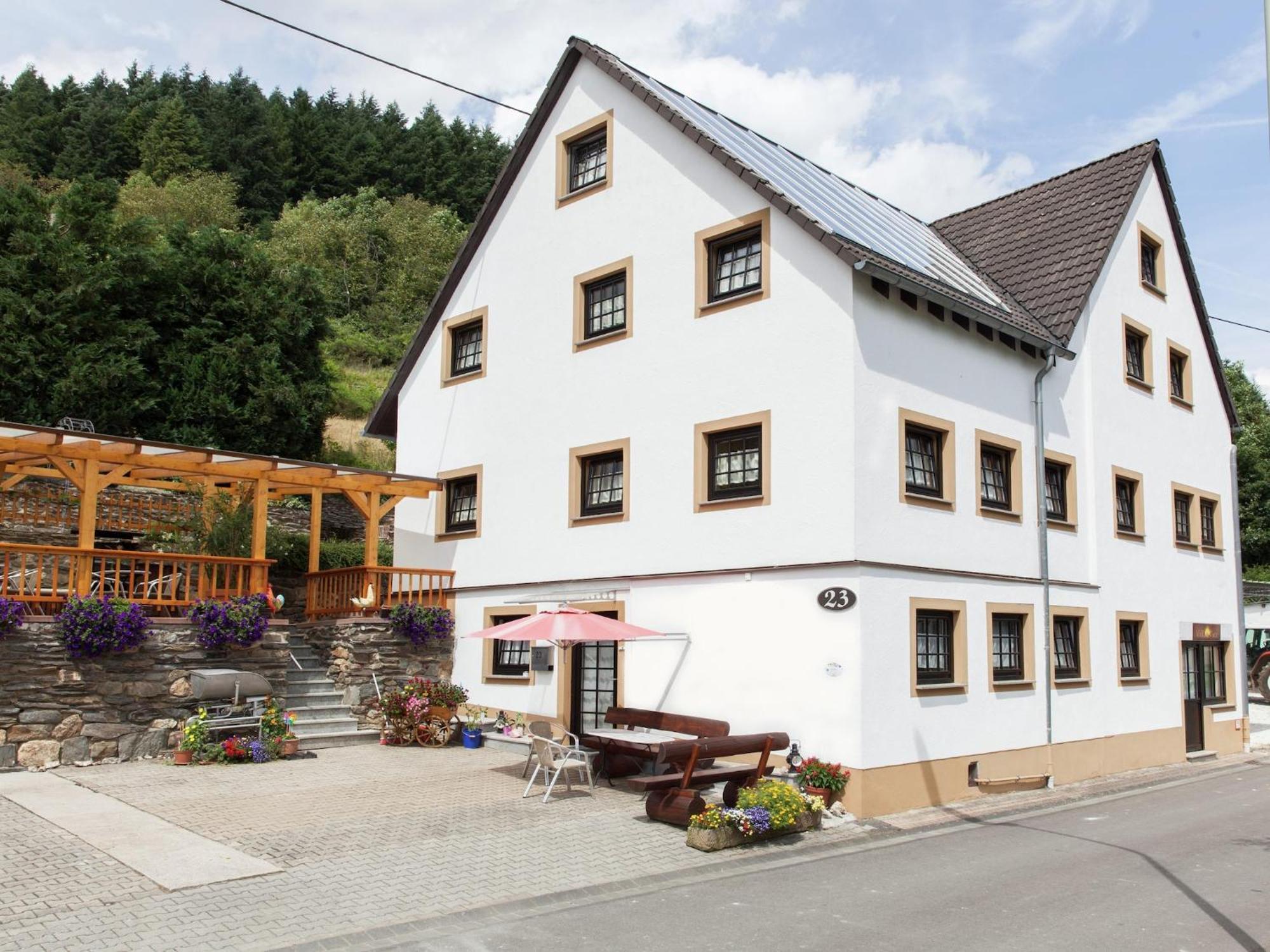 A Modern Apartment In The Hunsr Ck Region S Romantic Drohn Valley Merschbach Extérieur photo