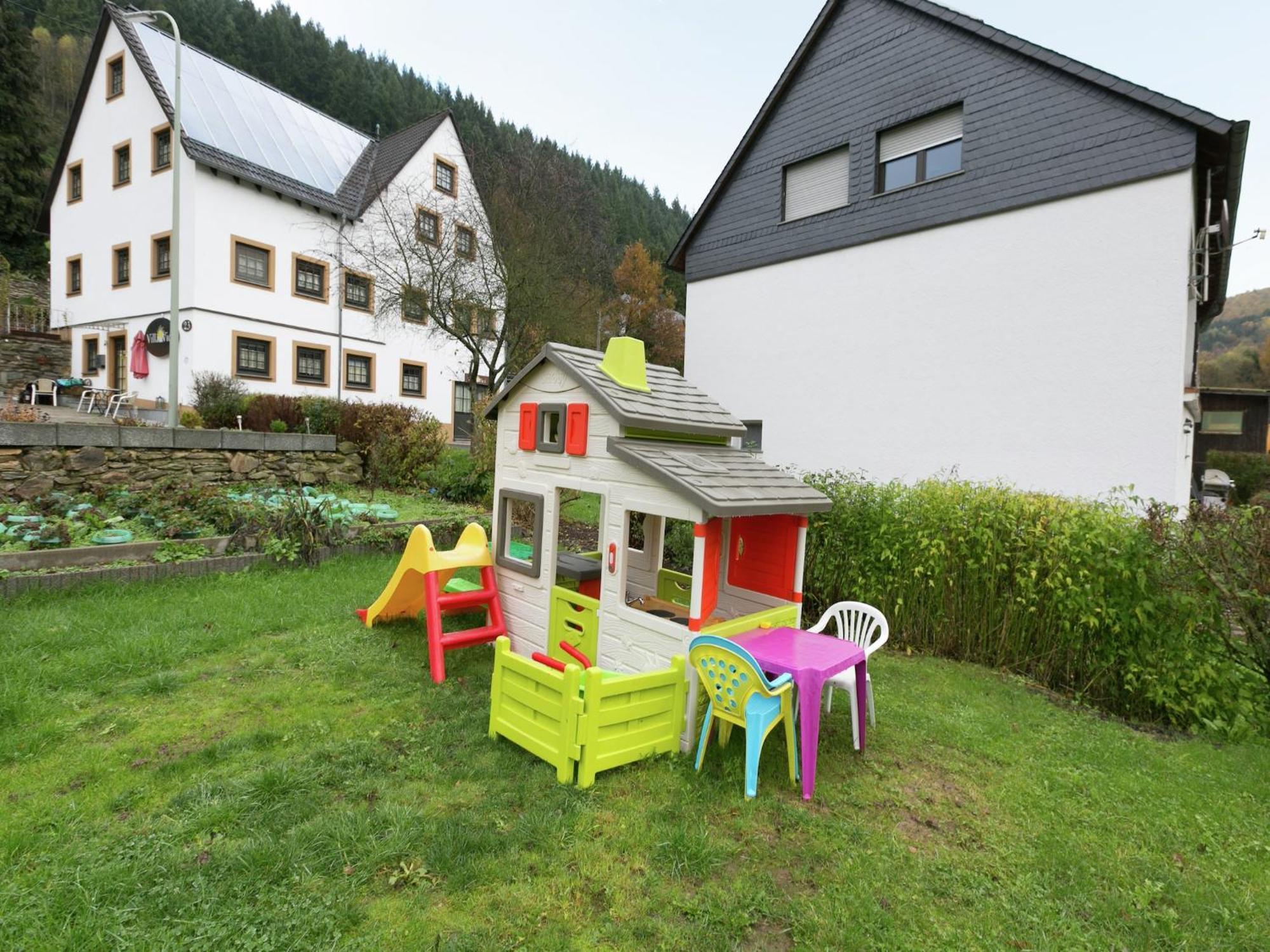 A Modern Apartment In The Hunsr Ck Region S Romantic Drohn Valley Merschbach Extérieur photo